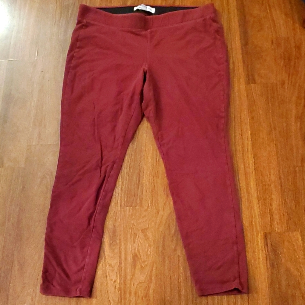 Old Navy Women's Burgundy Leggings - Size XL
